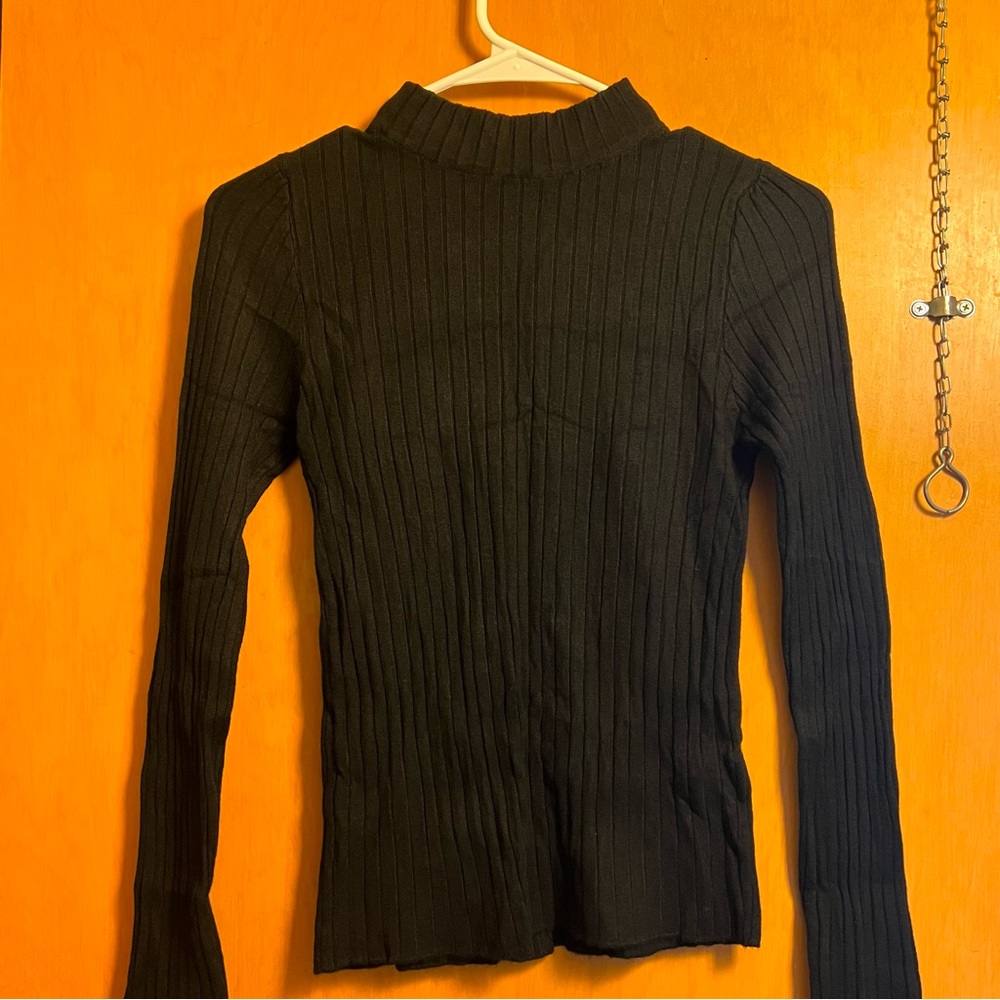 Basic black turtle neck